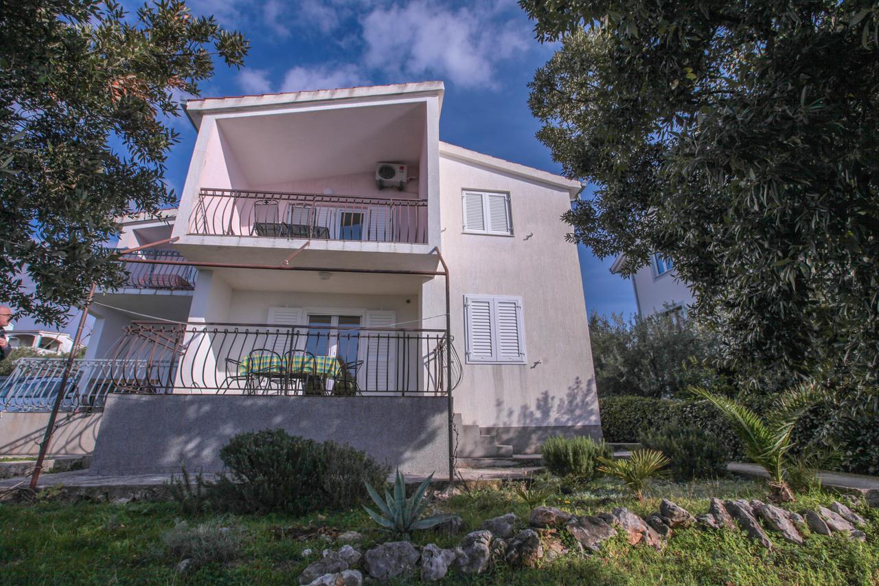 Apartments Mama Рогозница Екстериор снимка