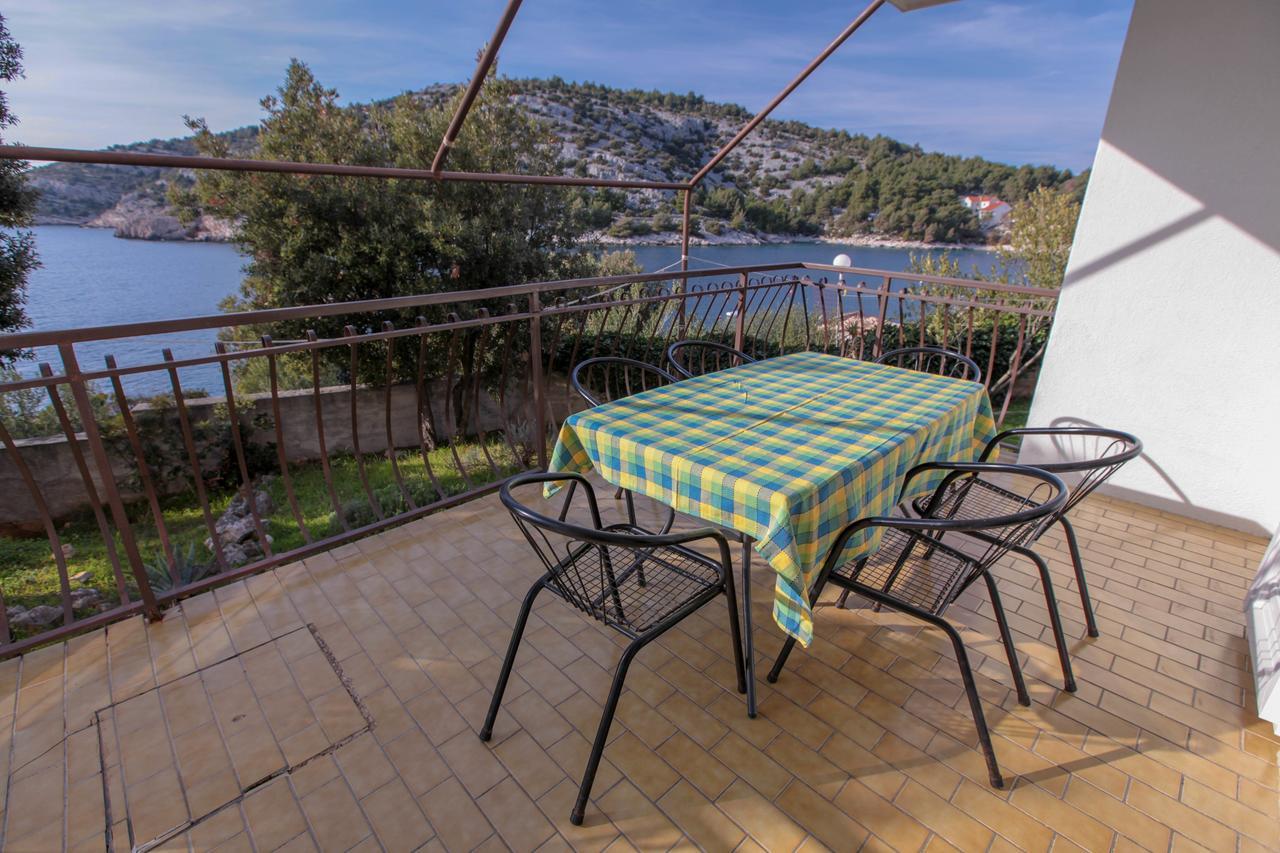 Apartments Mama Рогозница Екстериор снимка