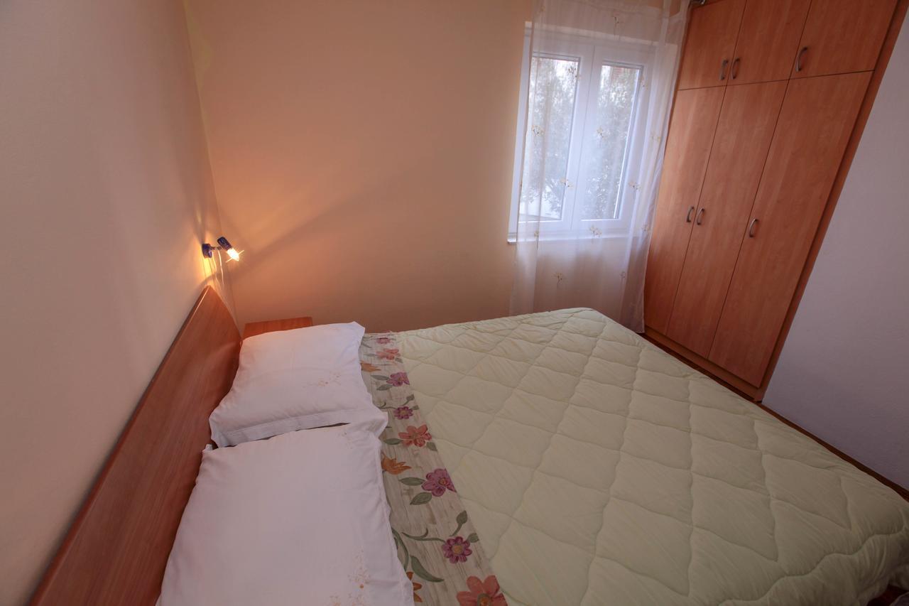 Apartments Mama Рогозница Екстериор снимка